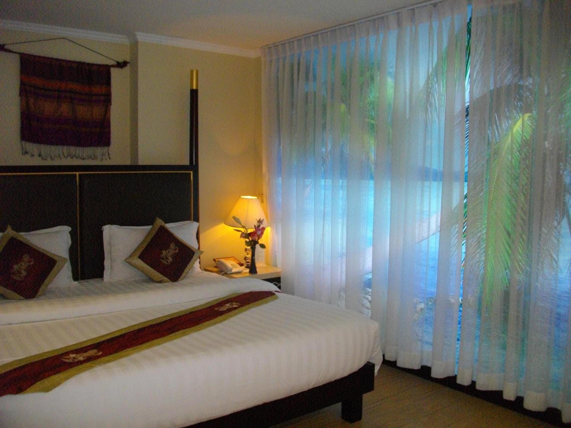Lux Riverside Hotel & Apartment Phnom Penh Room photo