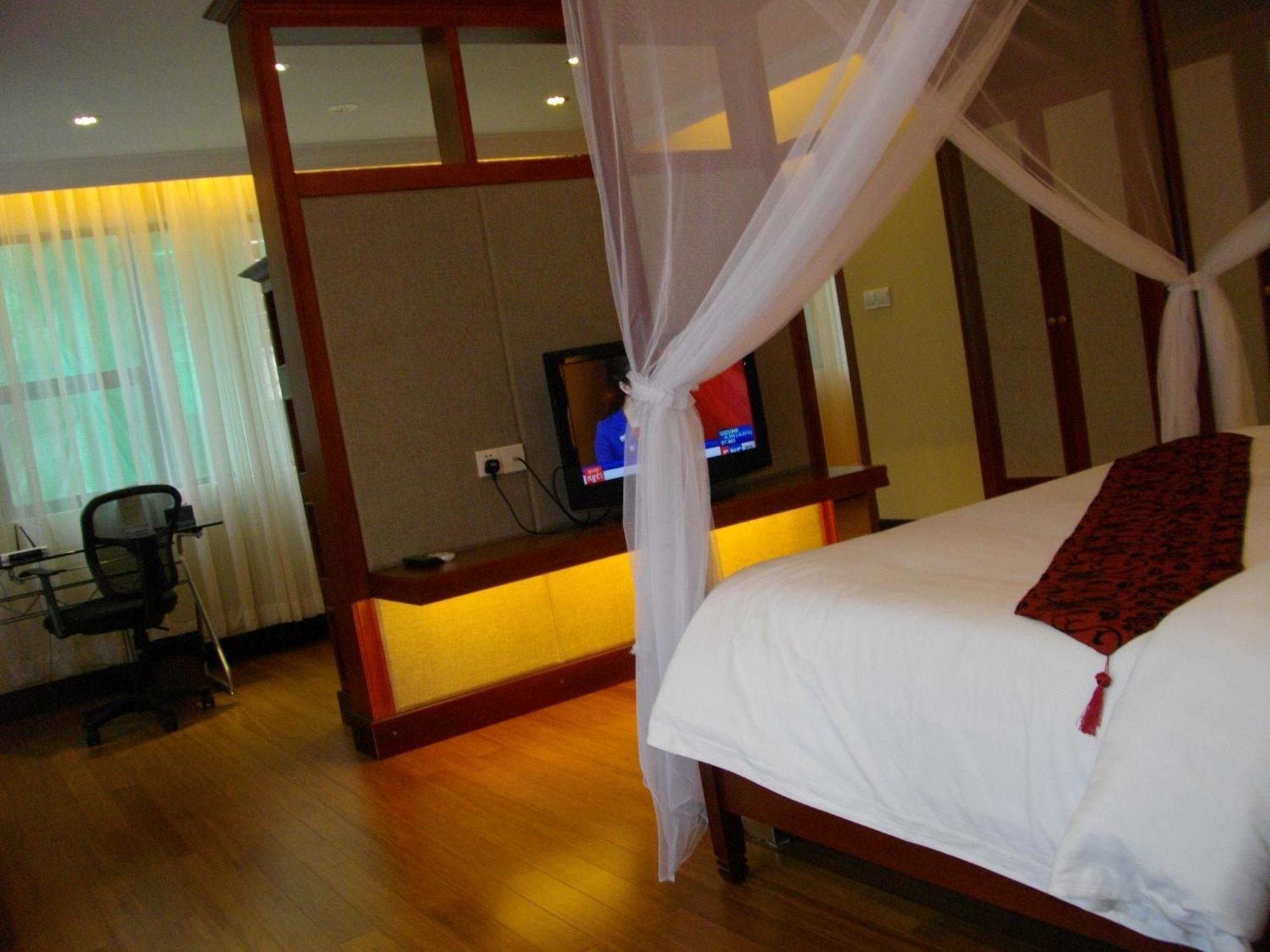 Lux Riverside Hotel & Apartment Phnom Penh Room photo